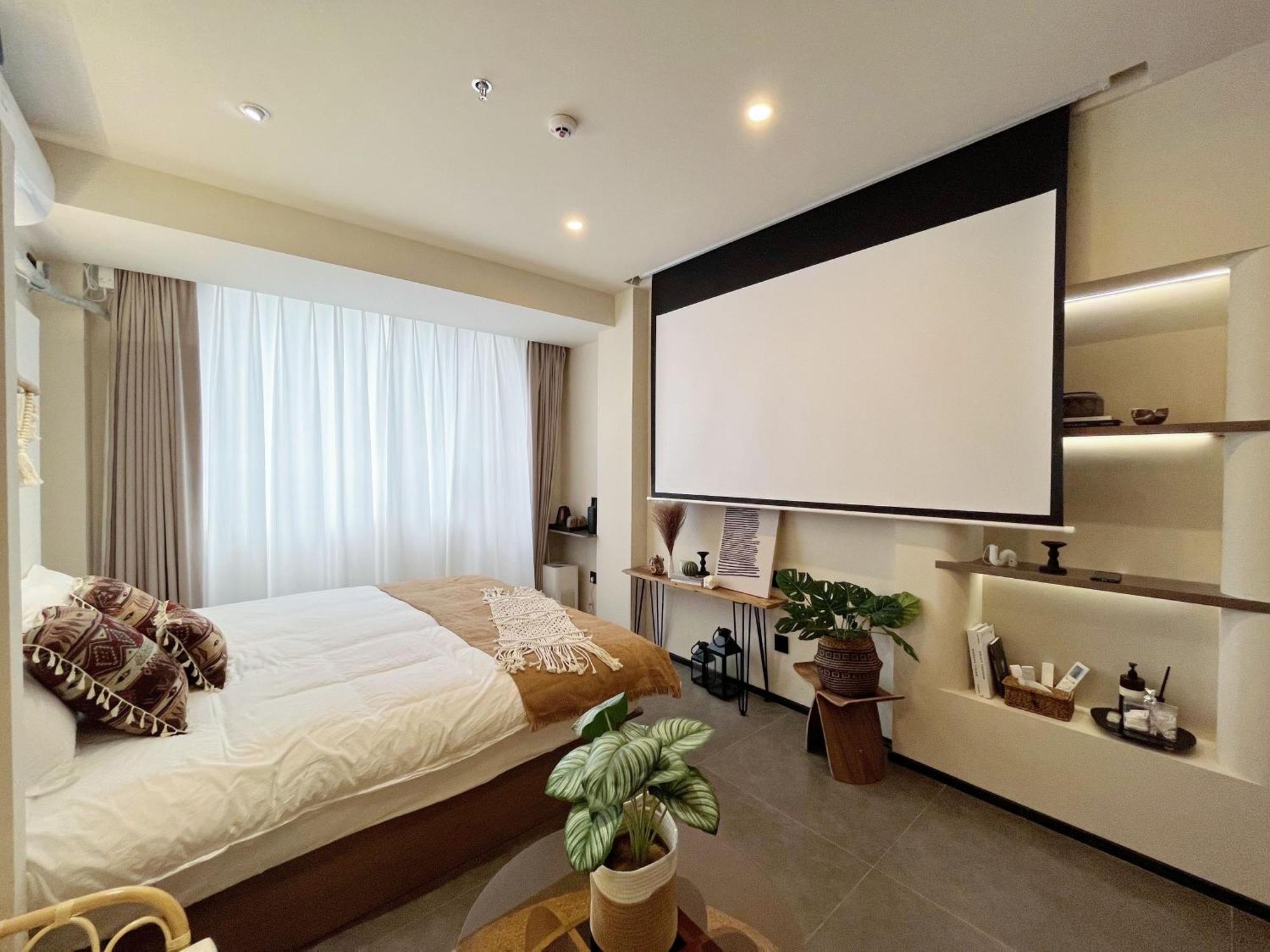 Yish Cinema Serviced *